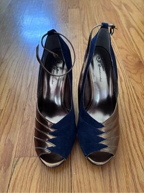 Seychelles x Corey Lynn Calter Navy and Bronze Open-Toe Ankle-Strap Pumps